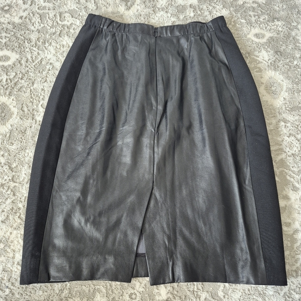 Babaton Aritzia Women's Contemporary Edgy Black Vegan Leather Skirt Size 2 - Picture 5 of 5